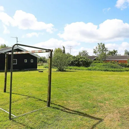 Ferienhaus Three-bedroom Holiday In 4 Strandby